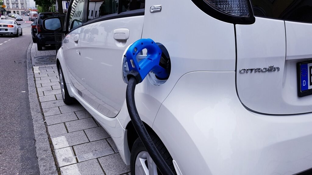 How Do Electric Vehicle Owners Find Reliable Charging Stations During Long Journeys?